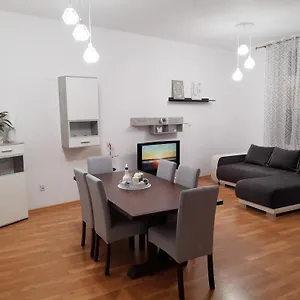 Chmielewskiego 1 , Sopot Polska